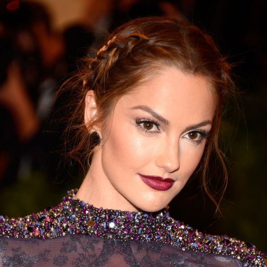 minka-kelly-met-gala-2013-hair-makeup-w724